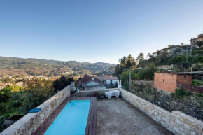 Casa de Campo com Olhar a Montanha